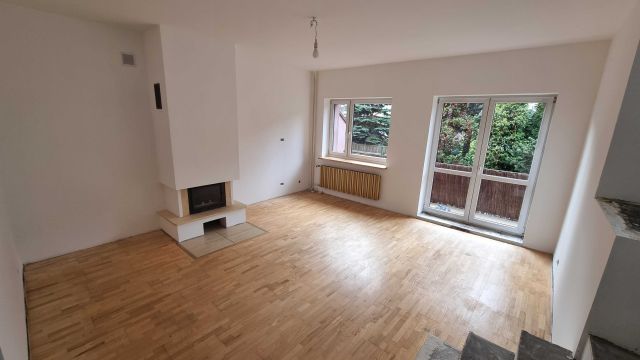 dom szeregowy, 5 pokoi Łódź Smulsko, ul. Oszczepowa. Zdjęcie 1