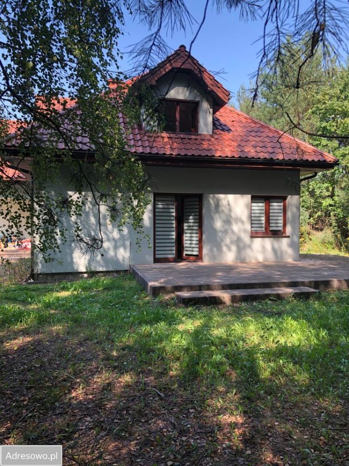 dom wolnostojący, 4 pokoje Kanie, ul. Narcyzowa. Zdjęcie 1