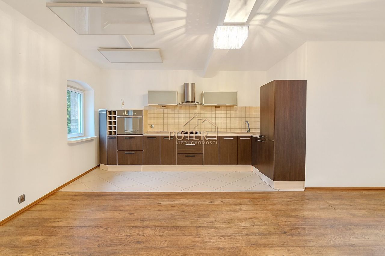 Mieszkanie 3-pokojowe Bielany Wrocławskie, ul. Kłodzka. Zdjęcie 2