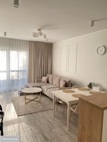 Mieszkanie 3-pokojowe Zielonka, ul. Prymasa Stefana Wyszyńskiego. Zdjęcie 1