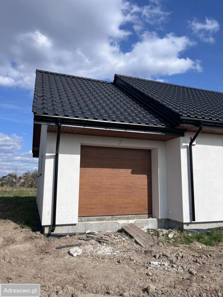 dom wolnostojący, 2 pokoje Bądki. Zdjęcie 13