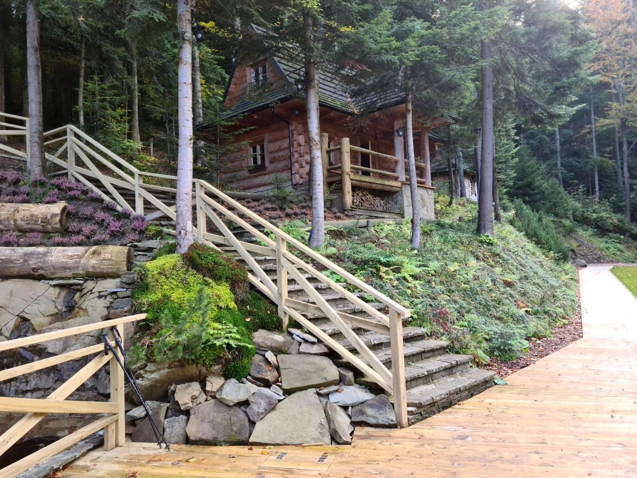 dom wolnostojący, 3 pokoje Królowa Górna. Zdjęcie 2