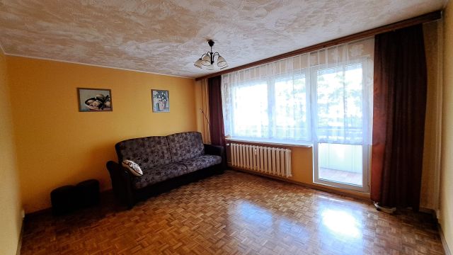 Mieszkanie 3-pokojowe Turek, os. Wyzwolenia. Zdjęcie 1