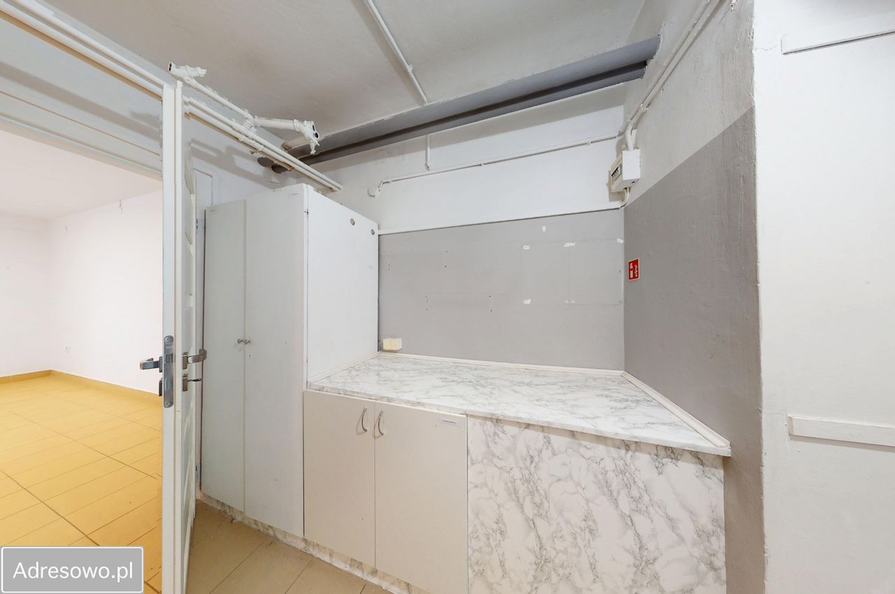 Lokal Tarnobrzeg, ul. Konfederacji Dzikowskiej. Zdjęcie 5