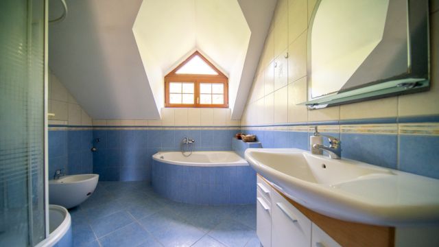 dom wolnostojący, 6 pokoi Zemborzyce Dolne. Zdjęcie 18