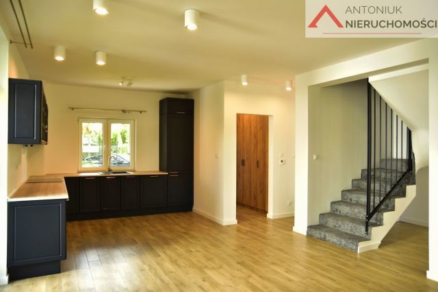 bliźniak, 5 pokoi Chotomów, ul. Dębowa. Zdjęcie 5