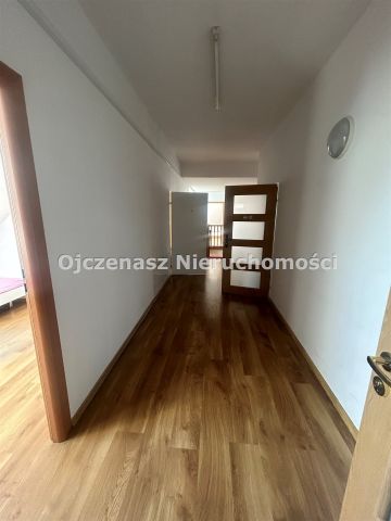 dom wolnostojący, 12 pokoi Ciele. Zdjęcie 3