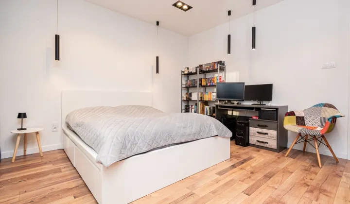 dom wolnostojący, 4 pokoje Kalisz Tyniec, ul. Żwirki i Wigury