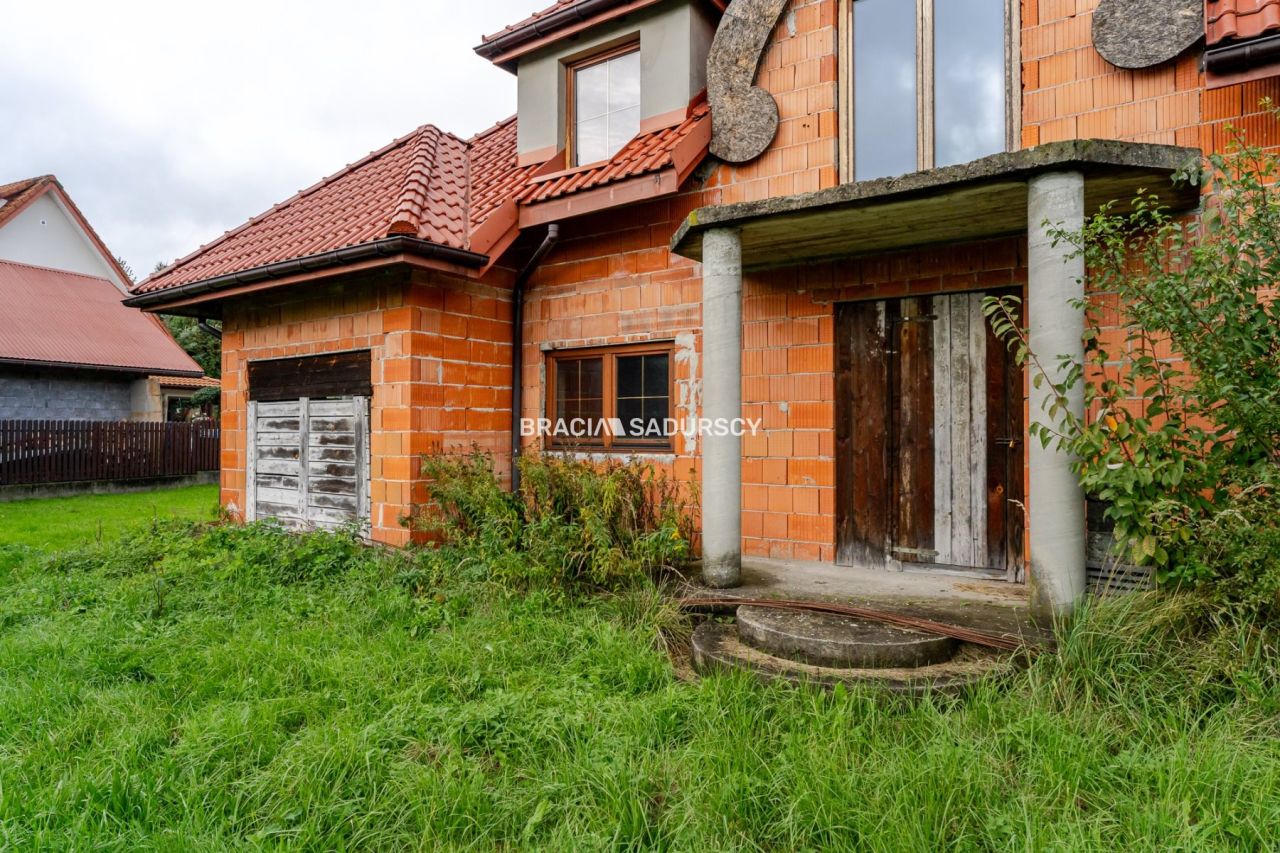 dom wolnostojący, 7 pokoi Śledziejowice. Zdjęcie 25