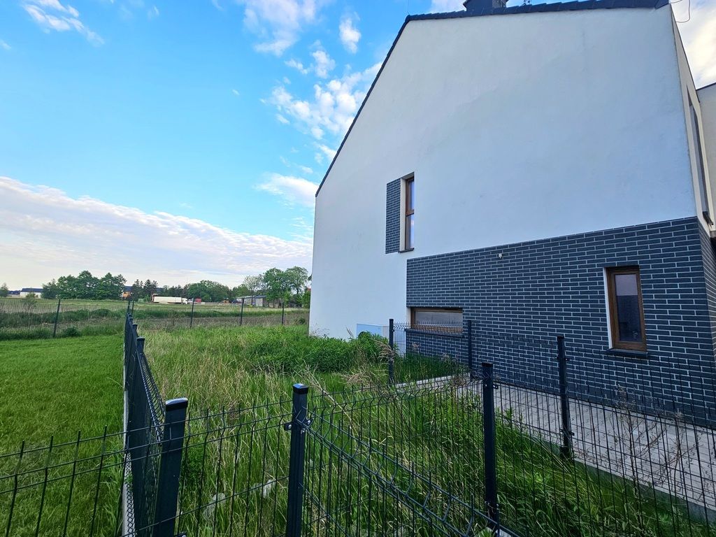 bliźniak, 5 pokoi Księginice, ul. Rumiankowa. Zdjęcie 2