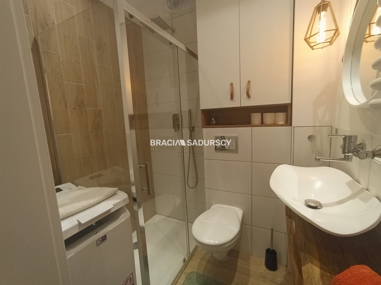 Mieszkanie 2-pokojowe Kraków Nowa Huta, os. Urocze. Zdjęcie 3