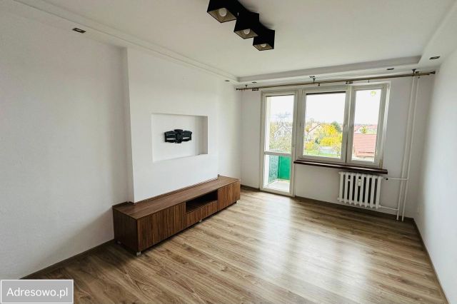 Mieszkanie 3-pokojowe Nysa, ul. Komisji Edukacji Narodowej. Zdjęcie 1