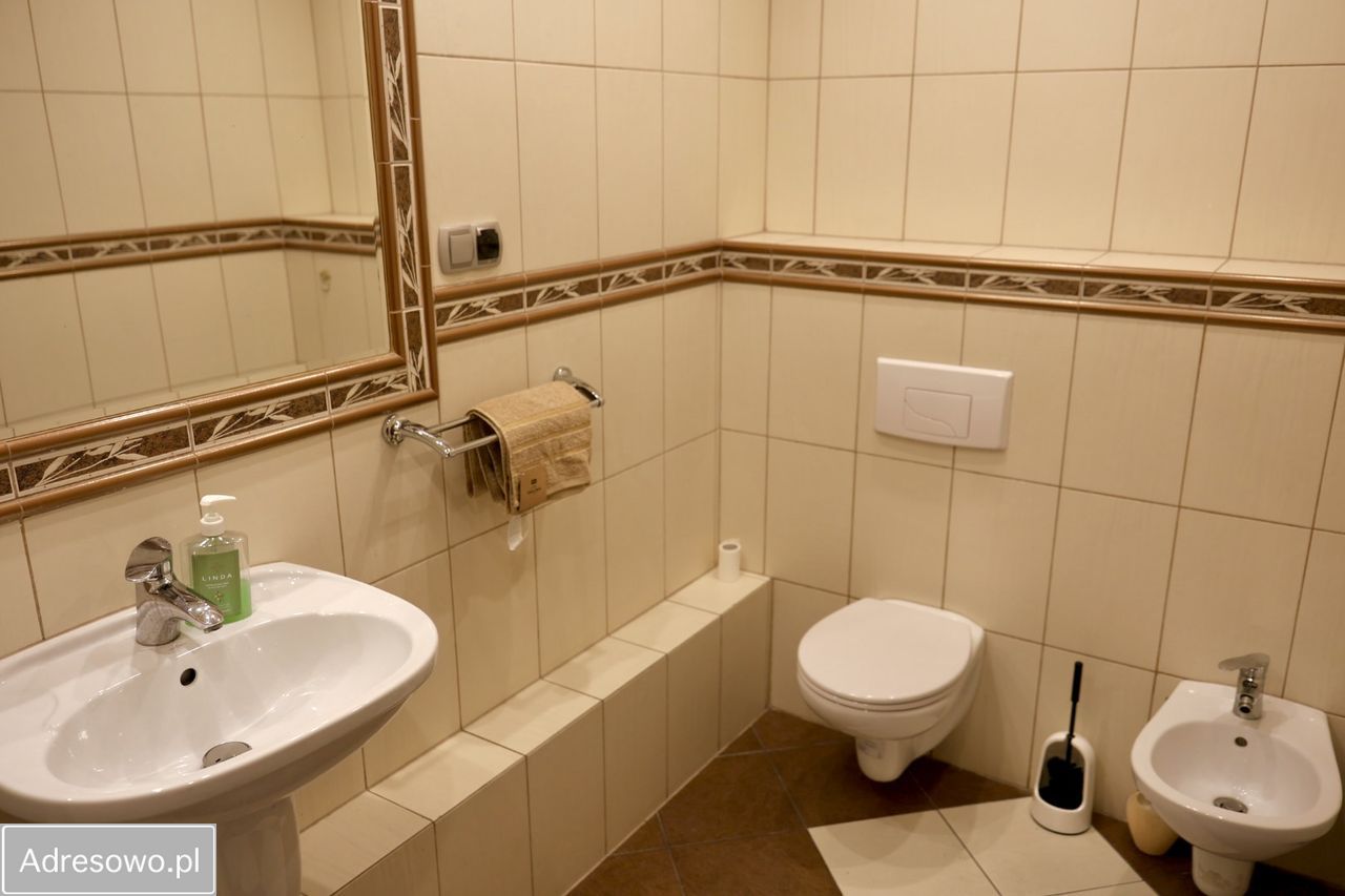 dom wolnostojący, 6 pokoi Legnica. Zdjęcie 15