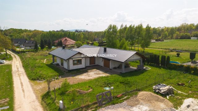 dom wolnostojący, 5 pokoi Tomice, ul. Czarny Las. Zdjęcie 22