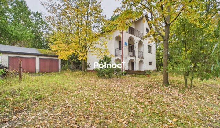 dom wolnostojący, 8 pokoi Zakręt