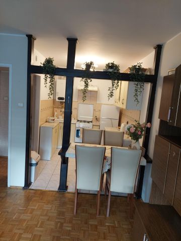 Mieszkanie 3-pokojowe Nowy Dwór Mazowiecki Centrum, ul. Bohaterów Modlina. Zdjęcie 3