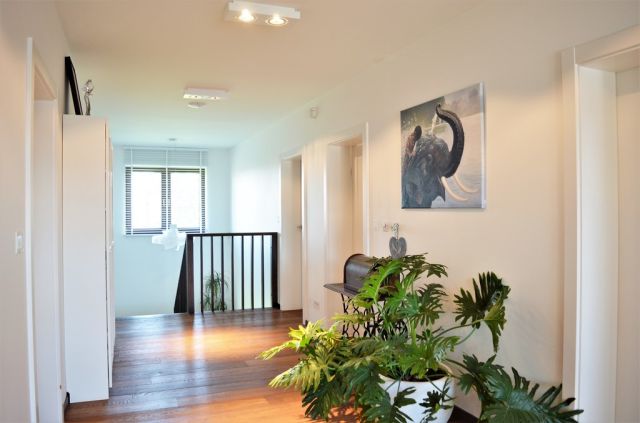 dom wolnostojący, 5 pokoi Zielonki-Wieś. Zdjęcie 16