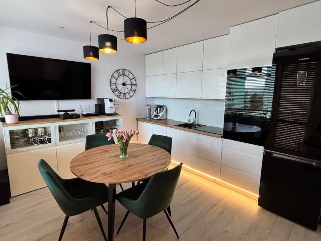 Mieszkanie 3-pokojowe Warszawa Jelonki. Zdjęcie 1