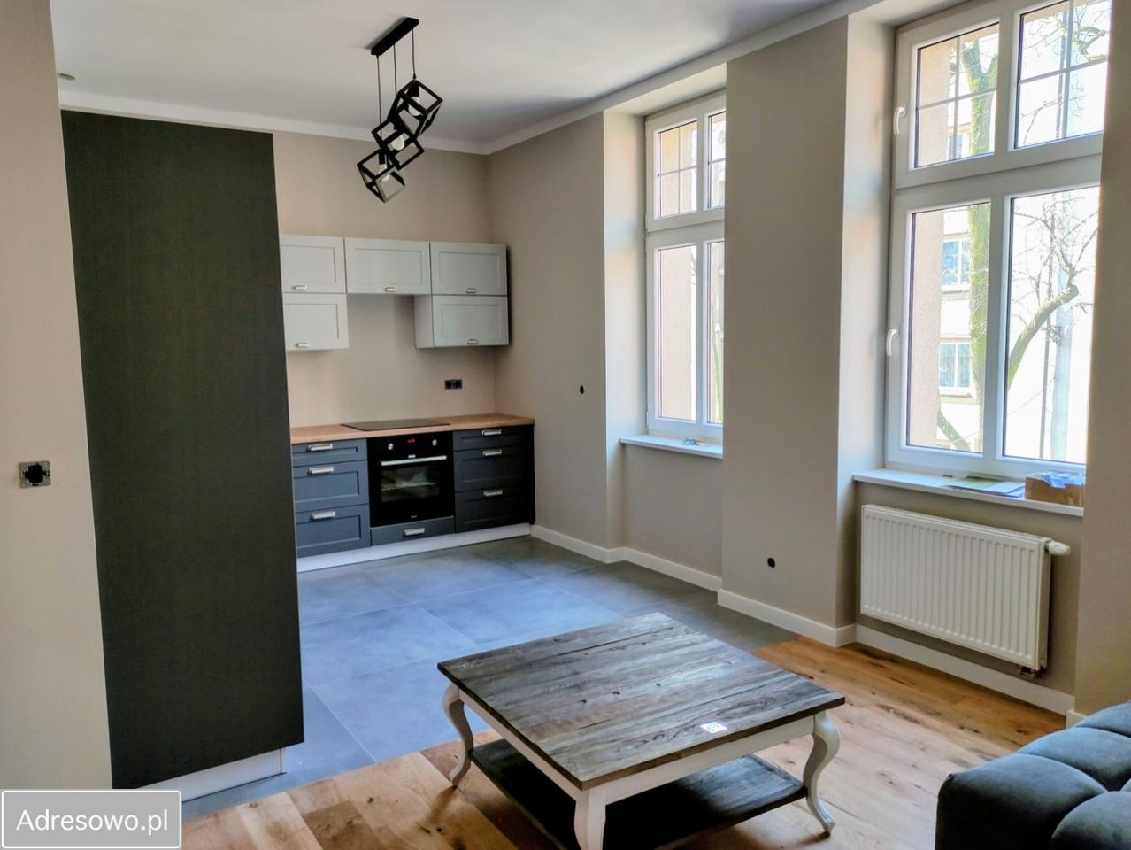 Mieszkanie 3-pokojowe Bytom Śródmieście, ul. Ignacego Chrzanowskiego. Zdjęcie 2