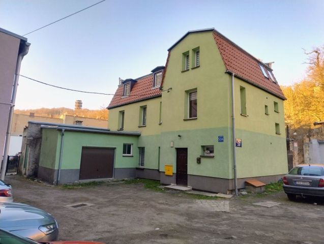 kamienica, 4 pokoje Wałbrzych. Zdjęcie 1