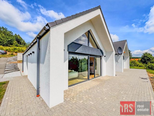 bliźniak, 3 pokoje Wojcieszyce. Zdjęcie 2