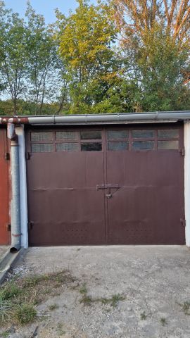 Garaż/miejsce parkingowe Stalowa Wola, 1-go Sierpnia. Zdjęcie 1