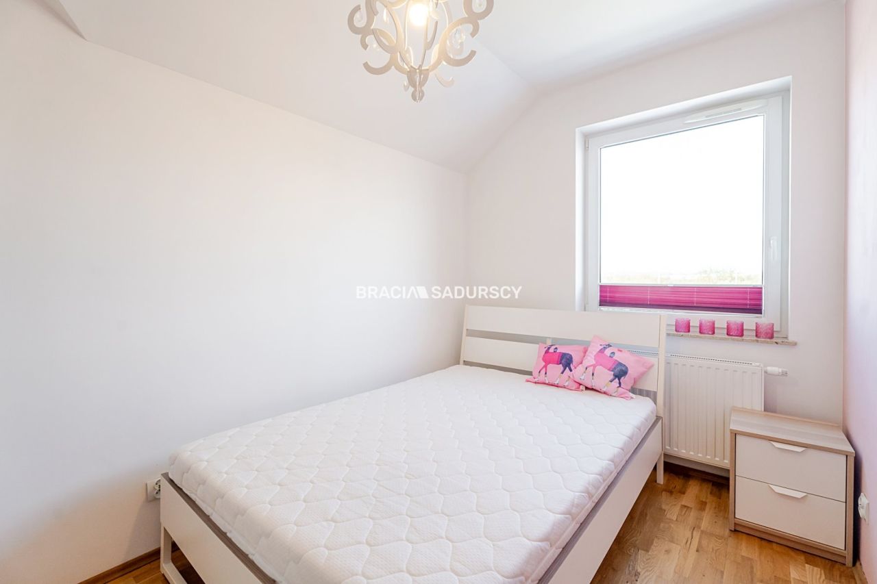 Mieszkanie 3-pokojowe Kraków Swoszowice, ul. Macieja Dębskiego. Zdjęcie 3