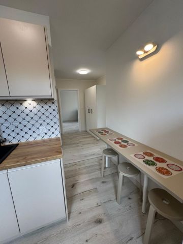 Mieszkanie 3-pokojowe Wrocław Stare Miasto, ul. ks. Wincentego Kraińskiego. Zdjęcie 3