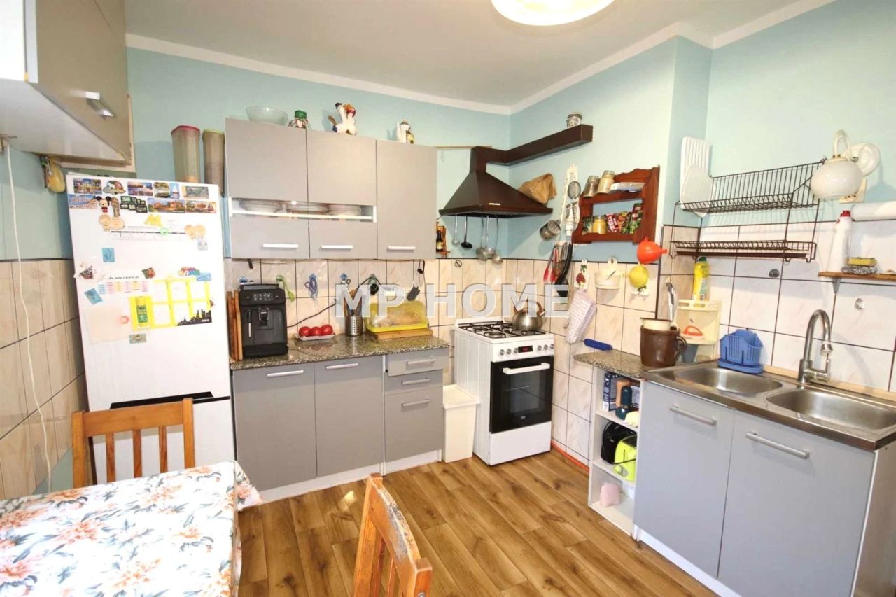 dom wolnostojący, 5 pokoi Bronów. Zdjęcie 11