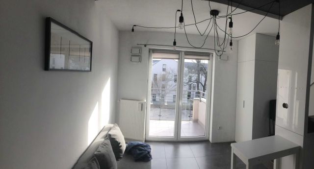 Mieszkanie 2-pokojowe Wrocław Oporów, ul. ks. Jana Dzierżonia. Zdjęcie 1