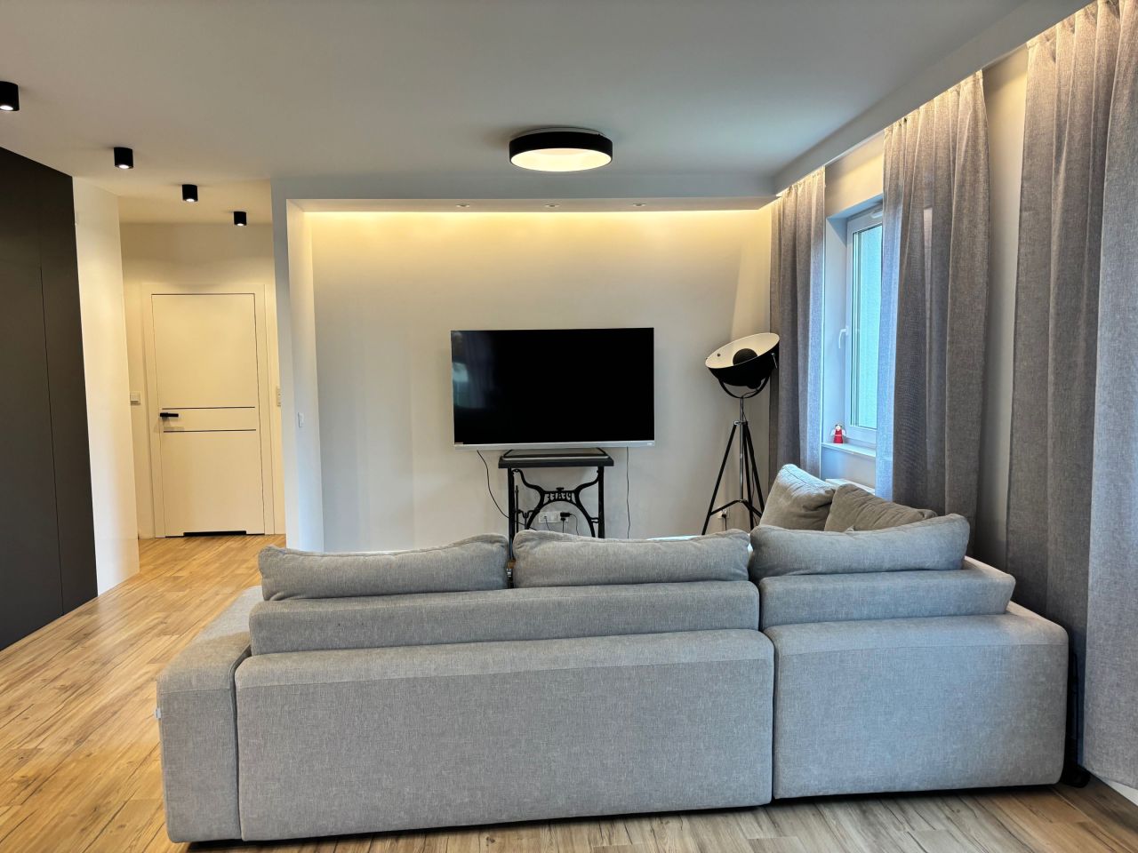 Mieszkanie 2-pokojowe Gdynia Mały Kack. Zdjęcie 8