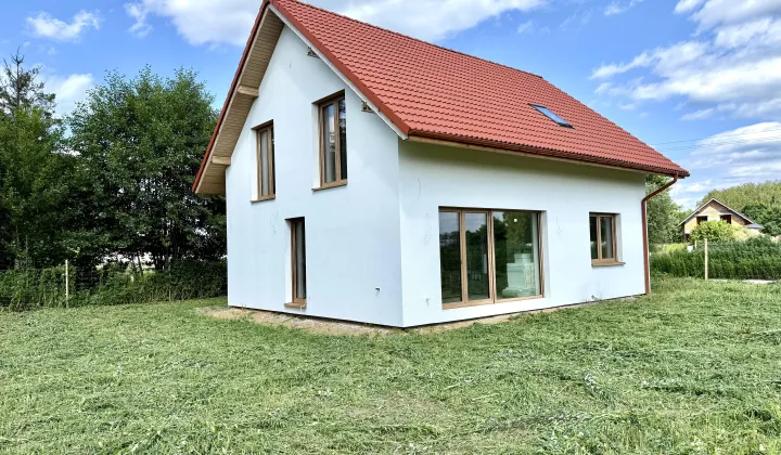 dom wolnostojący, 5 pokoi Komorowo