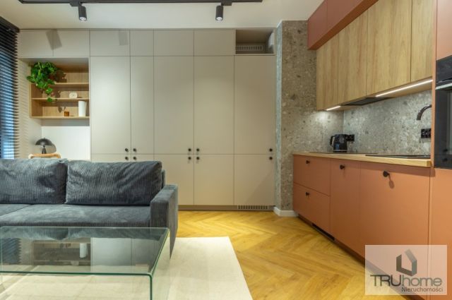 Mieszkanie 1-pokojowe Katowice Śródmieście, ul. Henryka Mikołaja Góreckiego. Zdjęcie 3