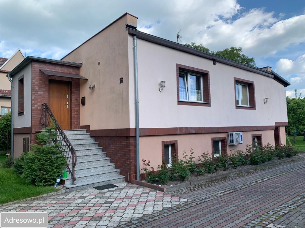 dom wolnostojący, 4 pokoje Chojnów. Zdjęcie 1