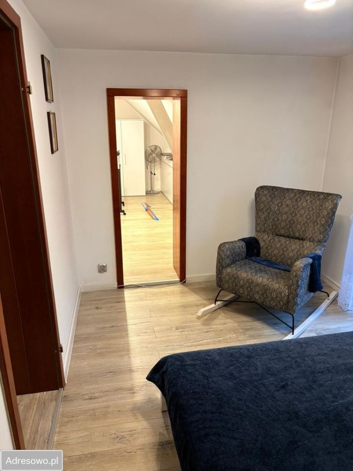 dom wolnostojący, 3 pokoje Rogalice. Zdjęcie 15