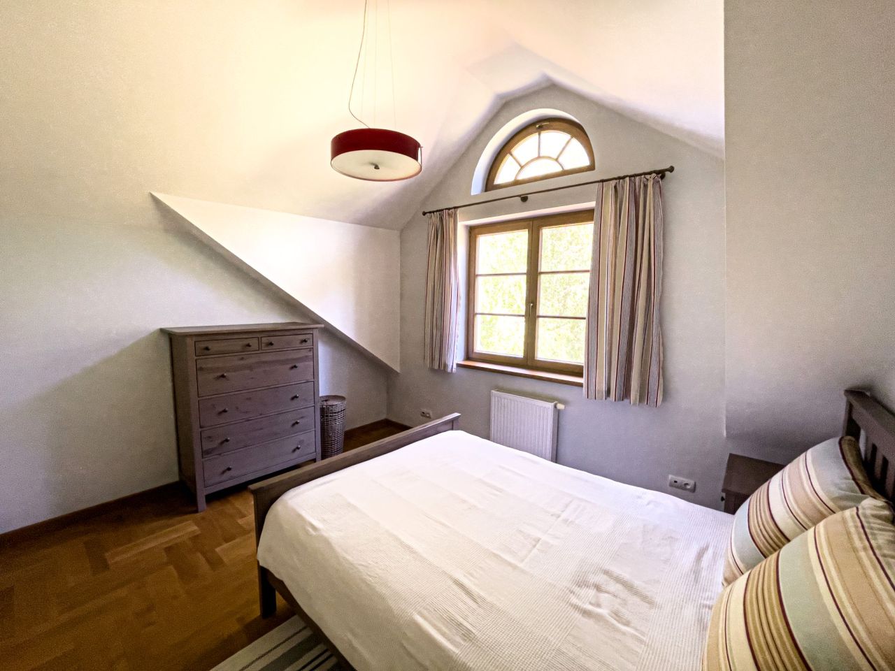 dom wolnostojący, 6 pokoi Zakościele. Zdjęcie 3