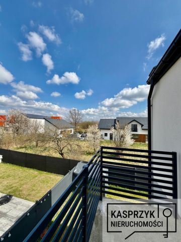 Mieszkanie 3-pokojowe Krosno, ul. Handlowa. Zdjęcie 4