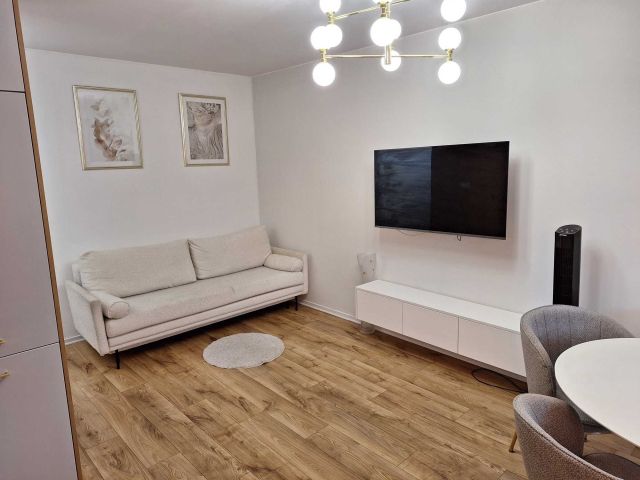 Mieszkanie 2-pokojowe Kraków Dębniki, ul. Lubostroń. Zdjęcie 1