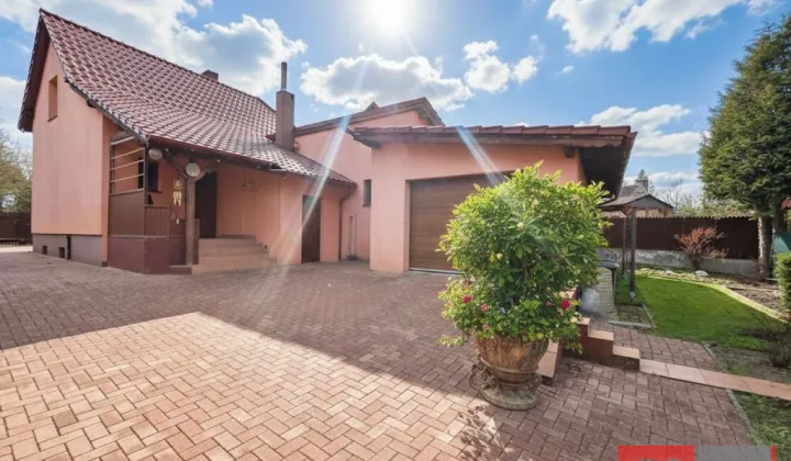 dom wolnostojący, 4 pokoje Bobrowice