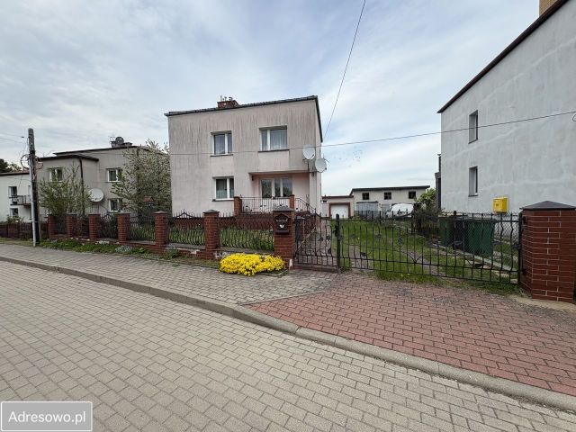 dom wolnostojący, 4 pokoje Olecko, ul. Sportowa. Zdjęcie 1