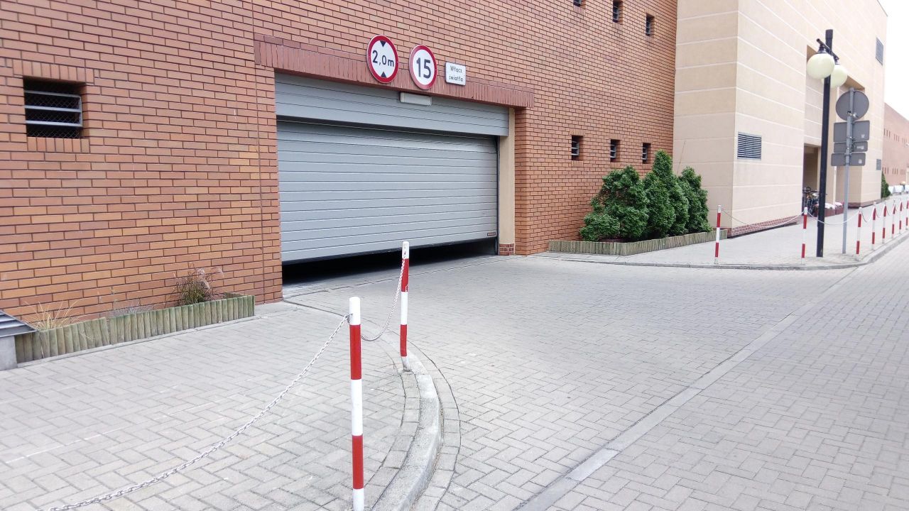 Garaż/miejsce parkingowe Warszawa Praga-Południe, ul. Ostrobramska