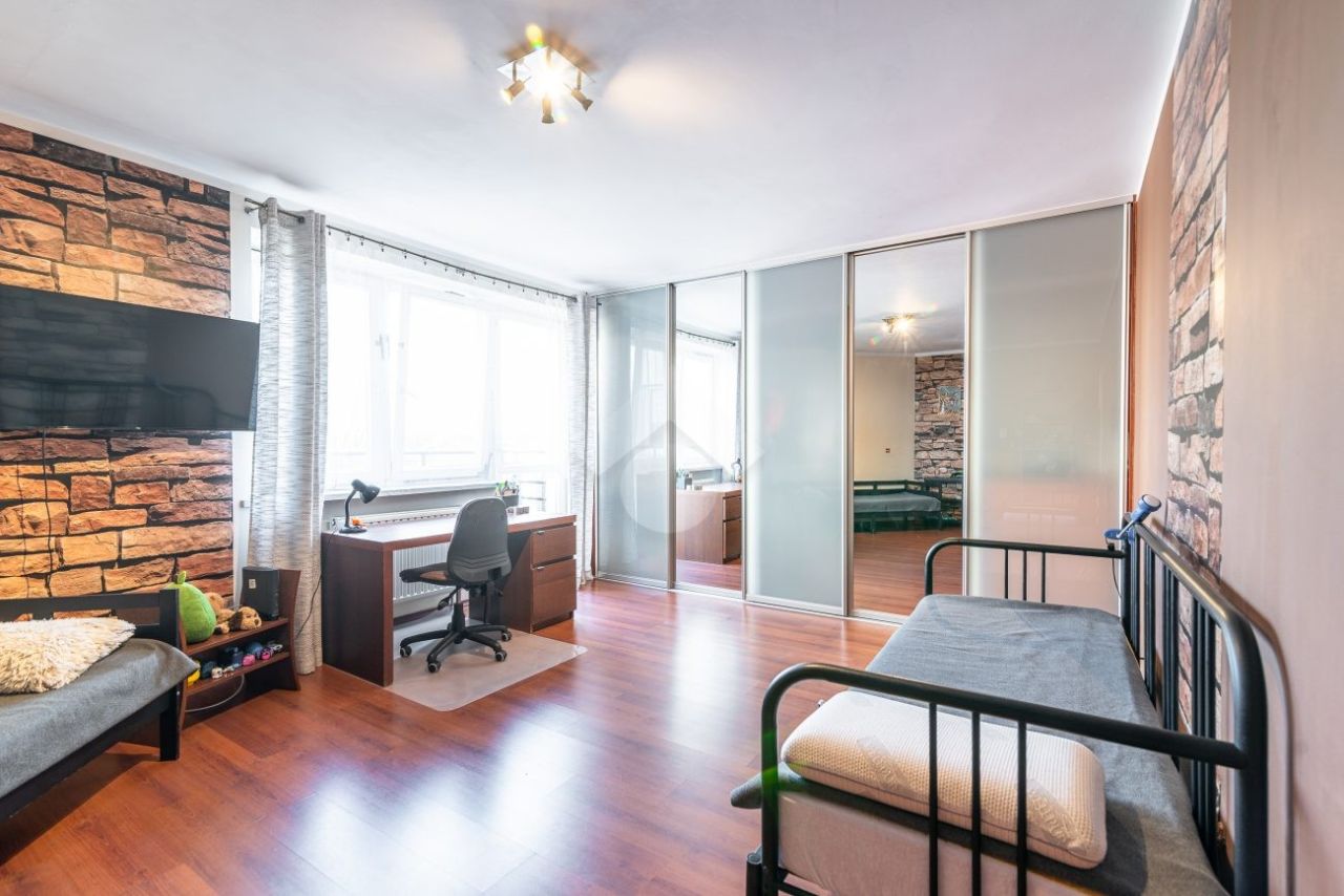 Mieszkanie 3-pokojowe Kraków Kurdwanów, ul. por. Halszki. Zdjęcie 2