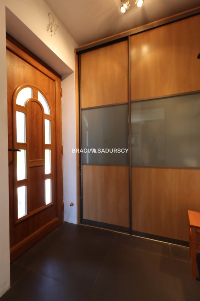 dom, 4 pokoje Kamionna. Zdjęcie 24