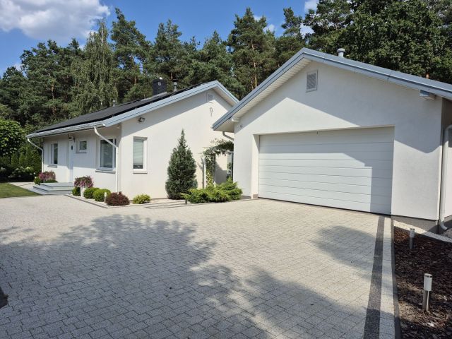 dom wolnostojący, 3 pokoje Słupno, al. Jana Pawła II. Zdjęcie 1