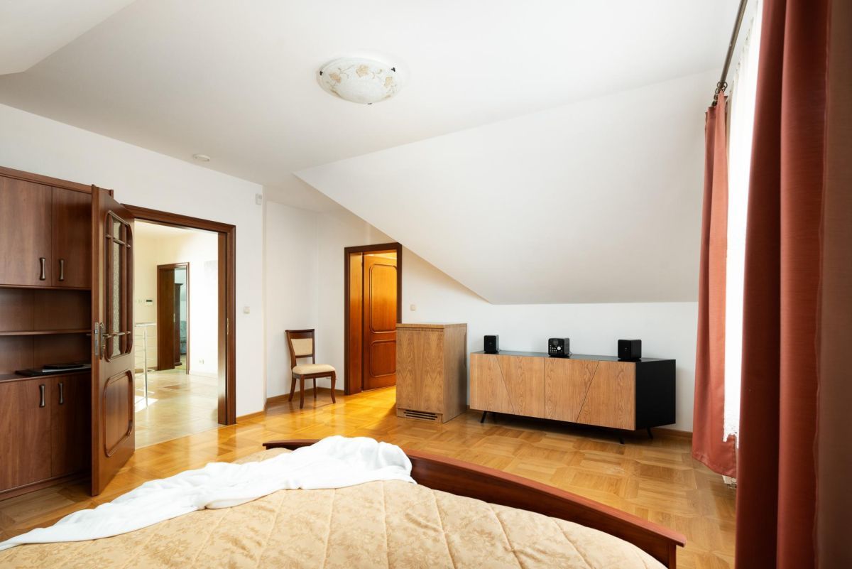 dom wolnostojący, 6 pokoi Opacz. Zdjęcie 22