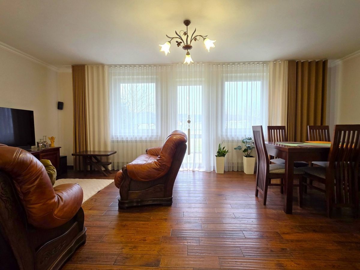 dom wolnostojący, 5 pokoi Humniska. Zdjęcie 3