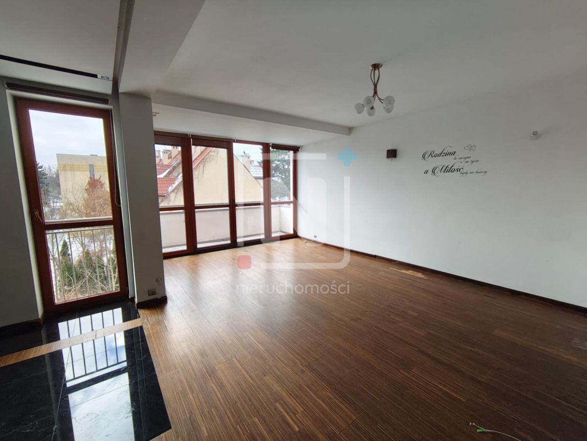 Mieszkanie 3-pokojowe Warszawa Włochy, ul. Pana Tadeusza. Zdjęcie 3