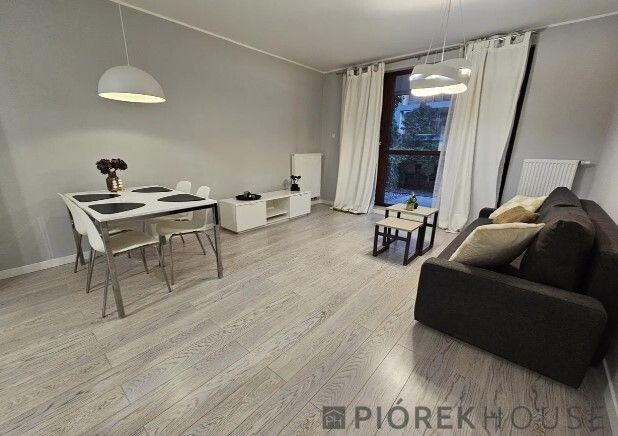 Mieszkanie 2-pokojowe Warszawa Wilanów, ul. Księdza Prymasa Augusta Hlonda. Zdjęcie 4