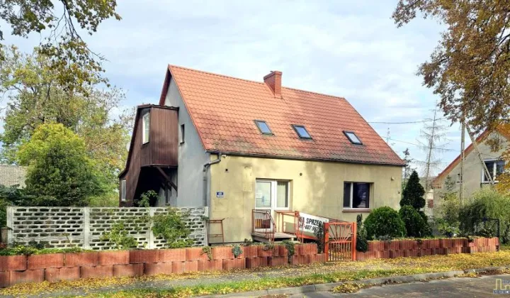 dom wolnostojący, 5 pokoi Mochy, ul. 3 Maja