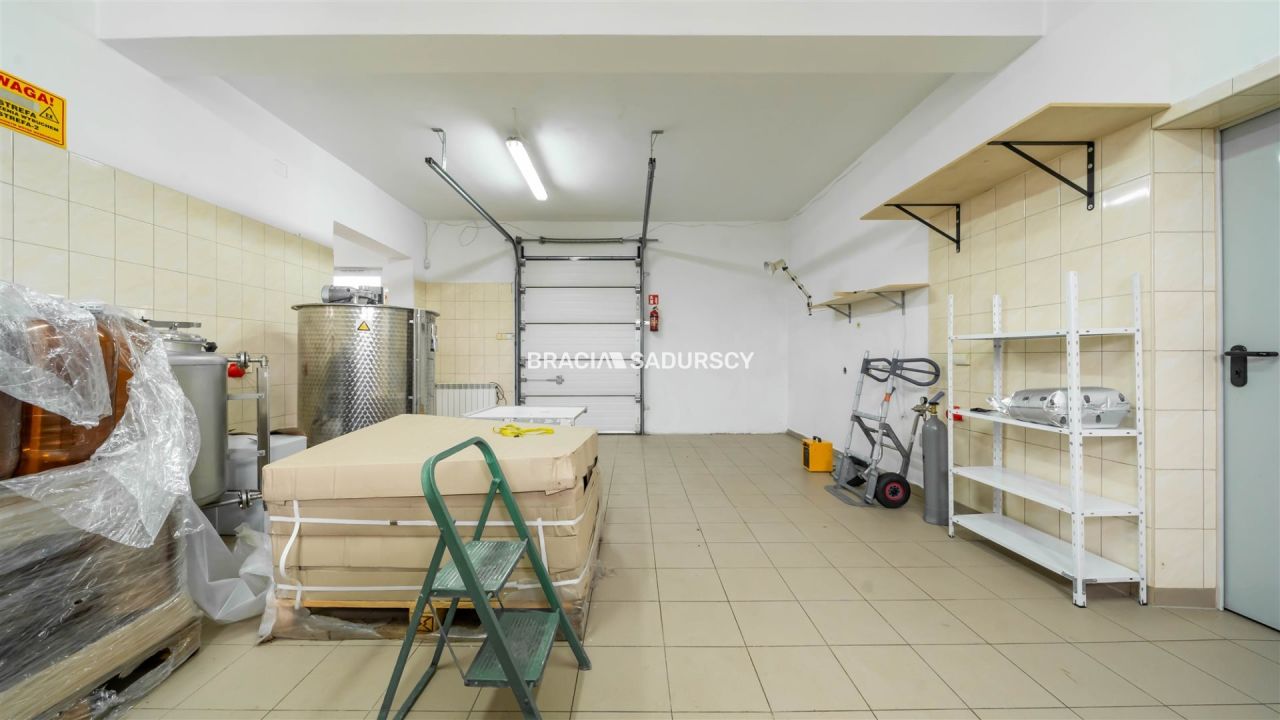 dom wolnostojący, 5 pokoi Węgrzce Wielkie. Zdjęcie 32
